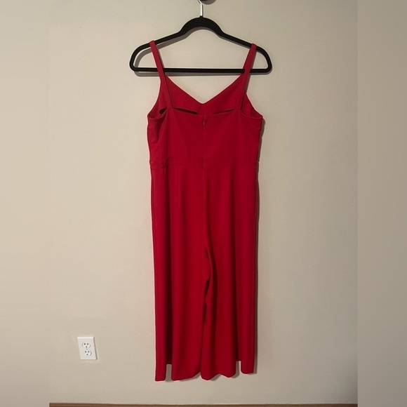 Loft red cropped jumper size 6. Empire waist, wide leg, machine wash, travels - Picture 2 of 6